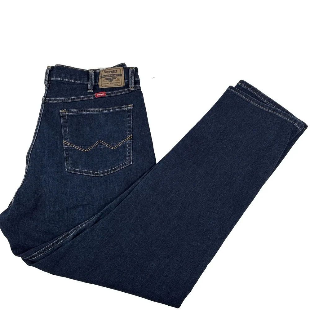 New Mens Wrangler Athletic Fit Tapered Denim Jeans Size 38x32 NWOT Dark Wash